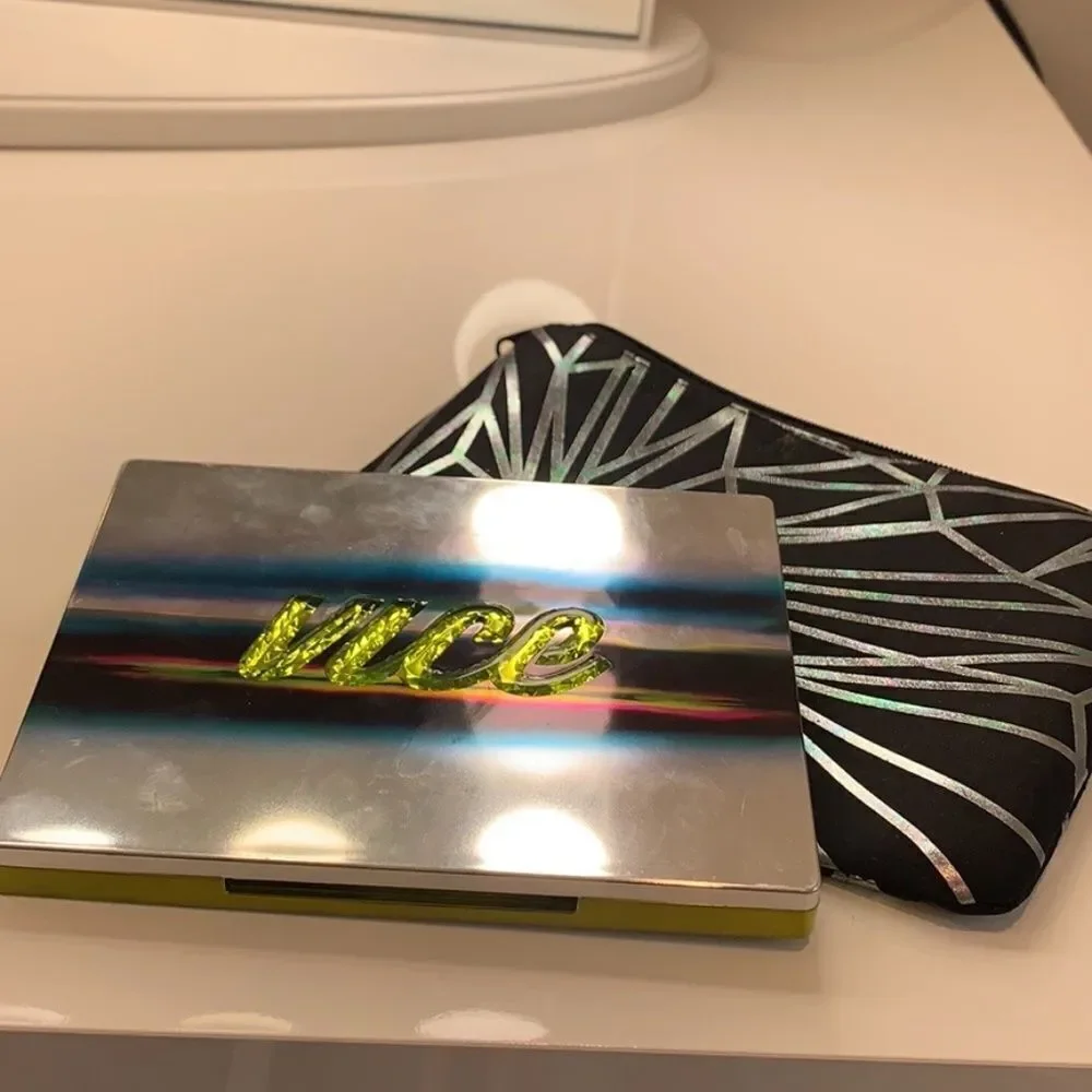urban decay vice palette with carry case